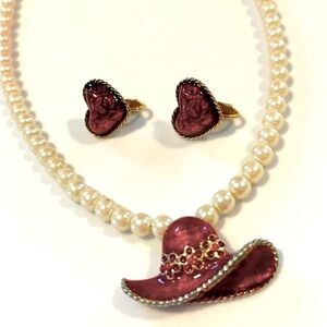 Red Hat Society Pearl Necklace Sparkling Hat and Clip Heart Earrings 16”-18”